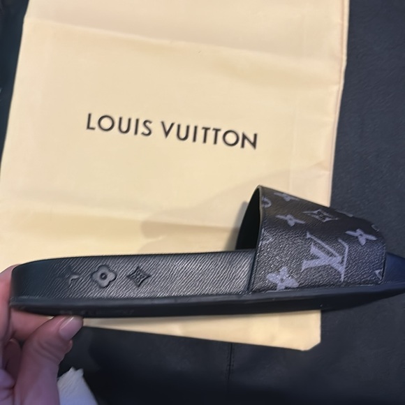 Louis Vuitton slides - Picture 6 of 7